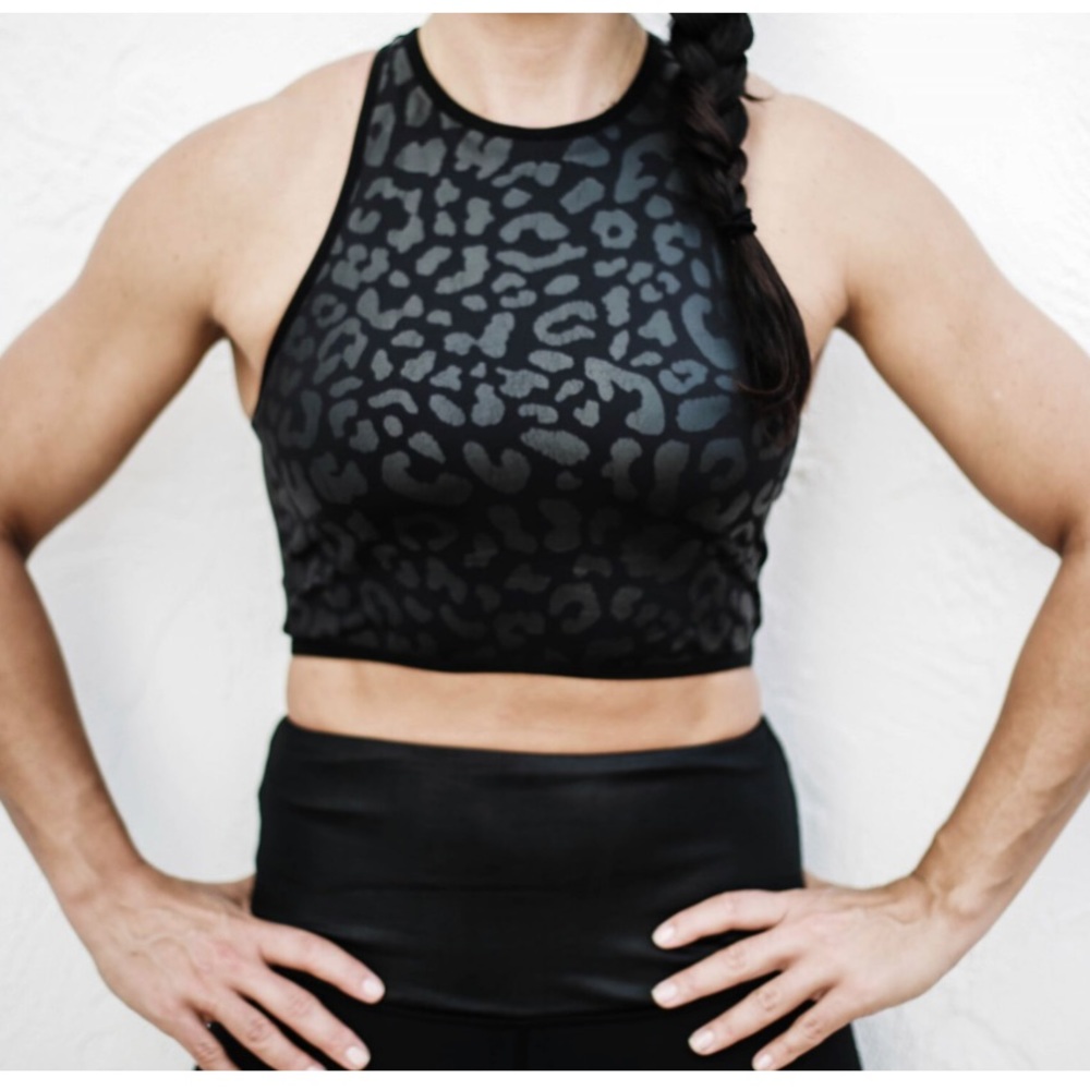 The Chestee Jackie Medium Impact Crop Sz 8